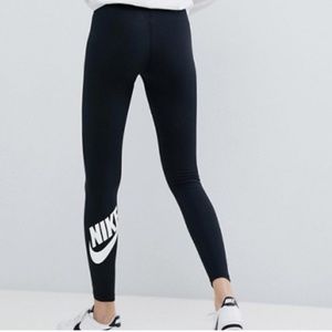 Nike Leg-A-See Legging